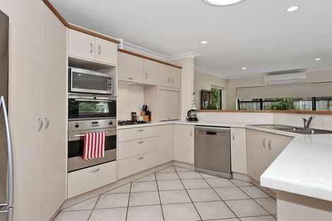 Photo of property in 16 Drumfearn Place, Rototuna, Hamilton, 3210