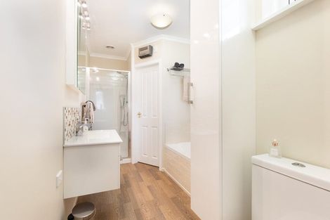 Photo of property in 1/193 Racecourse Road, Cambridge, 3493