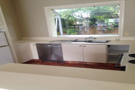 Photo of property in 37 Lyndon Street, Riccarton, Christchurch, 8041