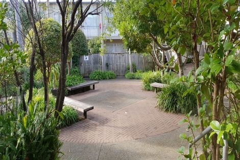 Photo of property in 1/72l Kitchener Road, Milford, Auckland, 0620