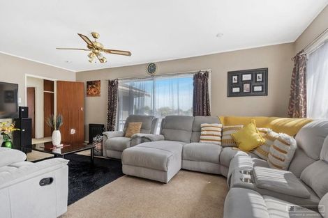 Photo of property in 82 Clark Road, Pahurehure, Papakura, 2113