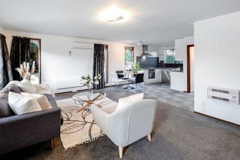 Photo of property in 1/18 Heaphy Place, Casebrook, Christchurch, 8051