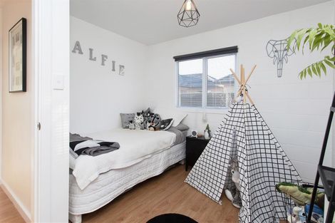 Photo of property in 10a Fovant Street, Russley, Christchurch, 8042