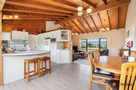 Photo of property in 10 Hereford Place, Waihi Beach, 3611