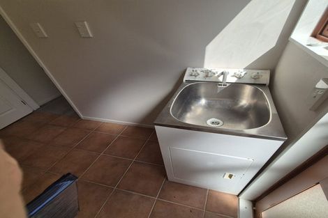 Photo of property in 7 Figtree Terrace, Goodwood Heights, Auckland, 2105