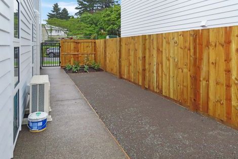 Photo of property in 2b Delaney Drive, Stokes Valley, Lower Hutt, 5019