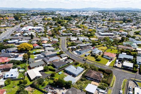 Photo of property in 17 Charles Crescent, Beerescourt, Hamilton, 3200