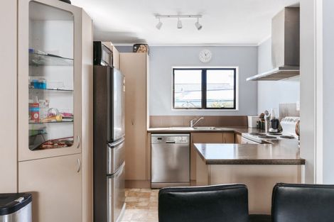 Photo of property in 82 Eversham Road, Mount Maunganui, 3116