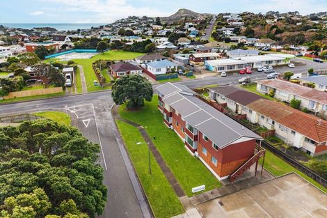 Photo of property in 1 Mana Avenue, Titahi Bay, Porirua, 5022