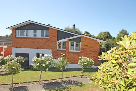 Photo of property in 7 Kinmont Crescent, Kinmont Park, Mosgiel, 9024