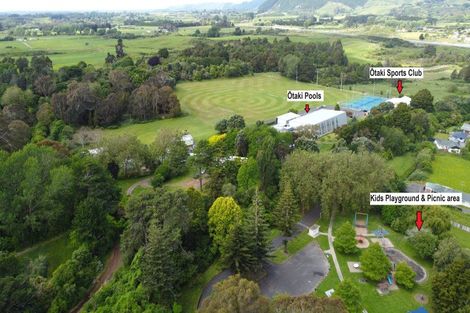 Photo of property in 8 Hapeta Street, Otaki, 5512