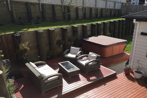 Photo of property in 29 Tawa Place, Orewa, 0931