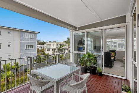 Photo of property in 30 Eaves Bush Parade, Orewa, 0931