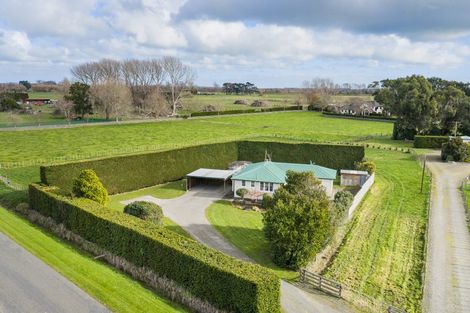 Photo of property in 130 Oroua Road, Kairanga, Palmerston North, 4475