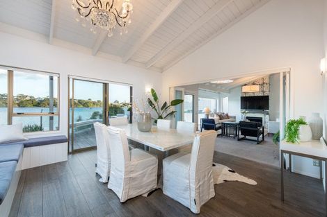 Photo of property in 35 Sylvan Park Avenue, Milford, Auckland, 0620