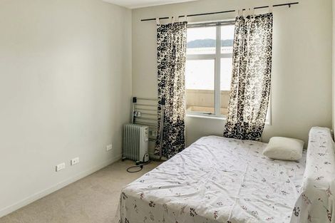 Photo of property in City Lodge Apartments, 401/115 Vivian Street, Te Aro, Wellington, 6011