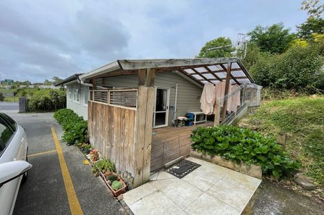 Photo of property in 35 Wairau Road, Forrest Hill, Auckland, 0627