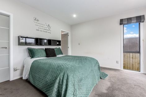 Photo of property in 2 Nelson Avenue, Aotea, Porirua, 5024