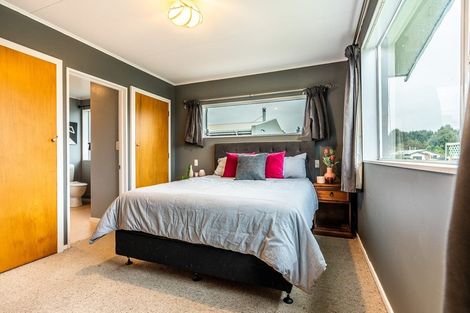 Photo of property in 37 Waterford Drive, Winton, 9720