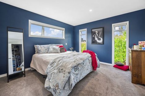 Photo of property in 18 Lakemere Way, Kinloch, Taupo, 3377