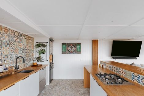 Photo of property in 1013 Papamoa Beach Road, Papamoa Beach, Papamoa, 3118