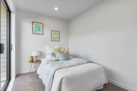 Photo of property in 121b Sycamore Drive, Sunnynook, Auckland, 0620