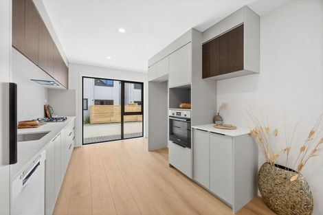 Photo of property in 58c Fitzherbert Avenue, West Harbour, Auckland, 0618