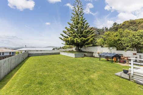 Photo of property in 29 Tirowhanga Road, Paremata, Porirua, 5024
