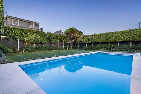 Photo of property in 41 Milford Road, Milford, Auckland, 0620