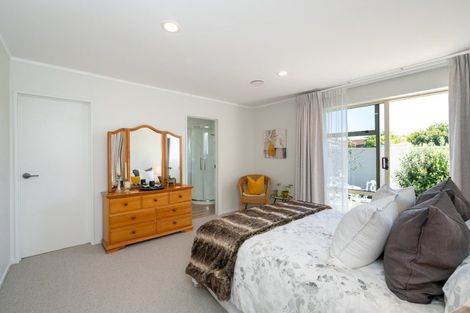 Photo of property in 12a Lucknow Road, Havelock North, 4130