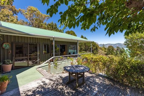 Photo of property in 9 Waipapa Avenue, Diamond Harbour, 8972