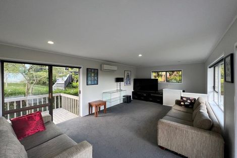 Photo of property in 2/18 Simon Ellice Drive, Bayview, Auckland, 0629