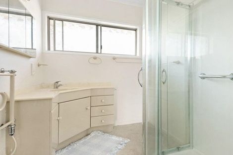 Photo of property in 2/25 Mccrystal Avenue, Bucklands Beach, Auckland, 2012