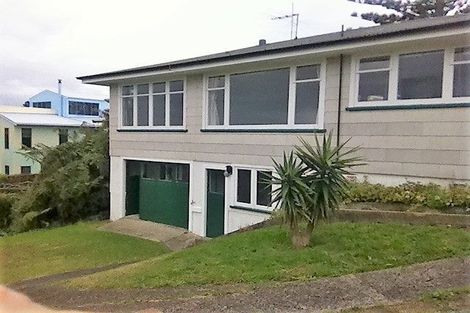 Photo of property in 90 Knights Road, Rothesay Bay, Auckland, 0630