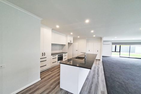 Photo of property in 12 Gee Place, Taradale, Napier, 4112