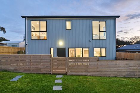 Photo of property in 23a West Harbour Drive, West Harbour, Auckland, 0618