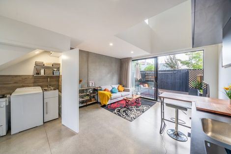 Photo of property in 3 Te Ara O Paetutu, Petone, Lower Hutt, 5012