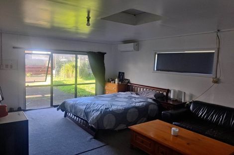 Photo of property in 20 Sunnypark Avenue, Rosehill, Papakura, 2113