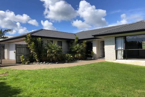 Photo of property in 30 Meadowland Drive, Somerville, Auckland, 2014