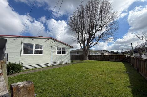 Photo of property in 76 Cambridge Terrace, Papatoetoe, Auckland, 2025