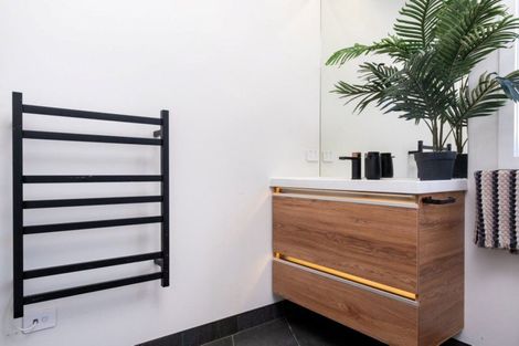 Photo of property in 83 Mcelwee Street, Jervoistown, Napier, 4112