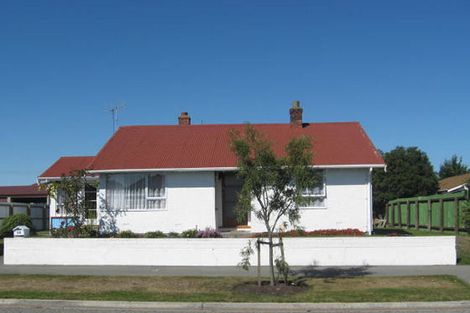 Photo of property in 22 Saint George Street, Watlington, Timaru, 7910