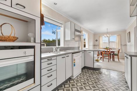 Photo of property in 37 Duke Street, Levin, 5510