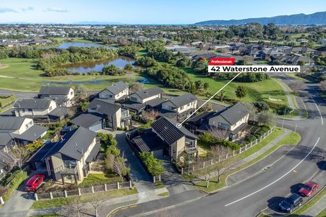 Photo of property in 42 Waterstone Avenue, Paraparaumu, 5032