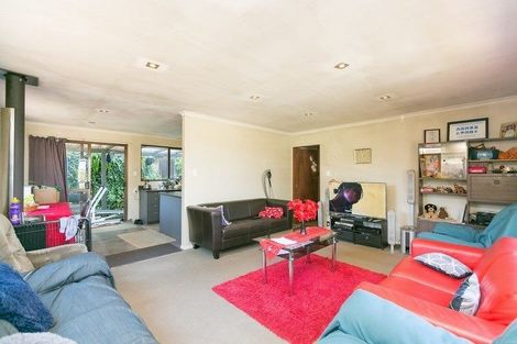 Photo of property in 12 Warkworth Grove, Bell Block, New Plymouth, 4312