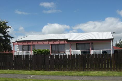 Photo of property in 71 Maplesden Drive, Clendon Park, Auckland, 2103