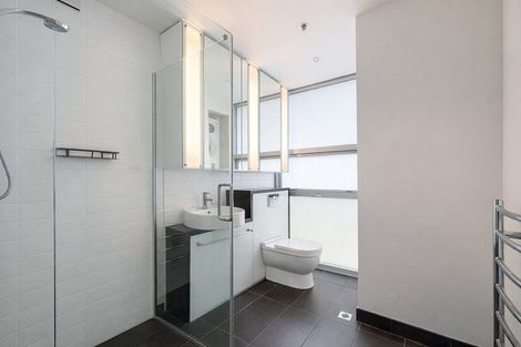 Photo of property in Summit Apartments, 5/184 Molesworth Street, Thorndon, Wellington, 6011