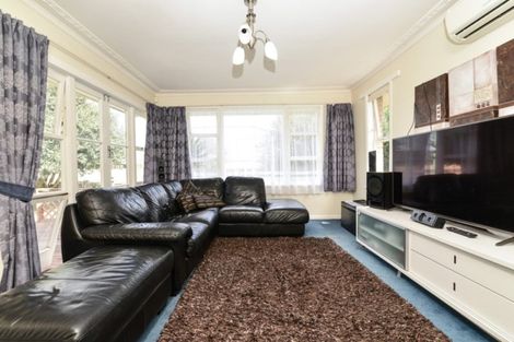 Photo of property in 14 Dover Road, St Andrews, Hamilton, 3200