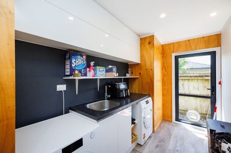 Photo of property in 300 Cambridge Avenue, Ashhurst, 4810