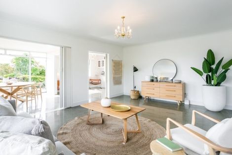 Photo of property in 23 Tauroa Road, Havelock North, 4130